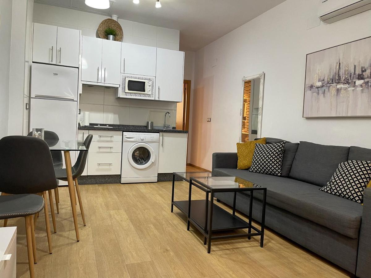 Quiet Apartment In The Heart Of Malaga Pool & Free Parking Exteriör bild