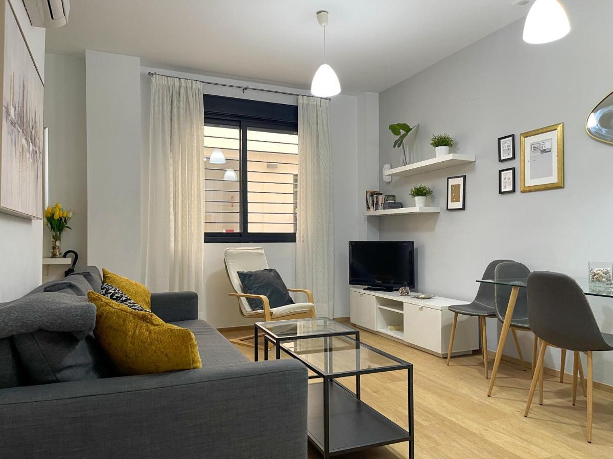 Quiet Apartment In The Heart Of Malaga Pool & Free Parking Exteriör bild