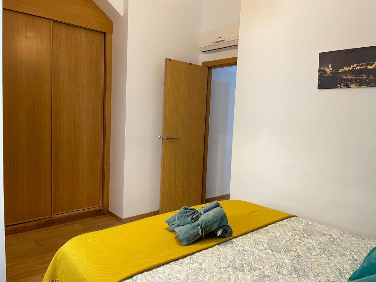 Quiet Apartment In The Heart Of Malaga Pool & Free Parking Exteriör bild